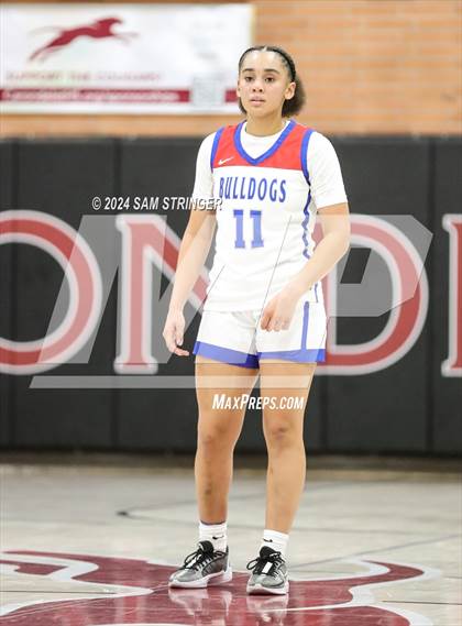 Thumbnail 1 in Archbishop Riordan vs. Folsom (Ionescu Showcase) photogallery.