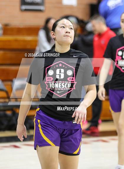 Thumbnail 2 in Archbishop Riordan vs. Folsom (Ionescu Showcase) photogallery.