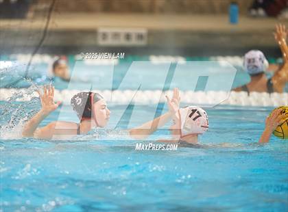 Thumbnail 2 in Marin Academy vs. Washington (CIF NCS Division 1 Round One) photogallery.