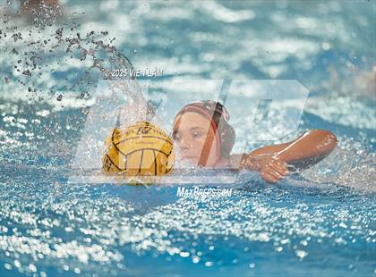 Thumbnail 3 in Marin Academy vs. Washington (CIF NCS Division 1 Round One) photogallery.