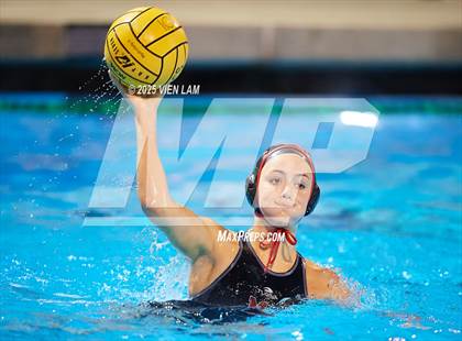 Thumbnail 2 in Marin Academy vs. Washington (CIF NCS Division 1 Round One) photogallery.