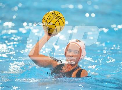 Thumbnail 2 in Marin Academy vs. Washington (CIF NCS Division 1 Round One) photogallery.