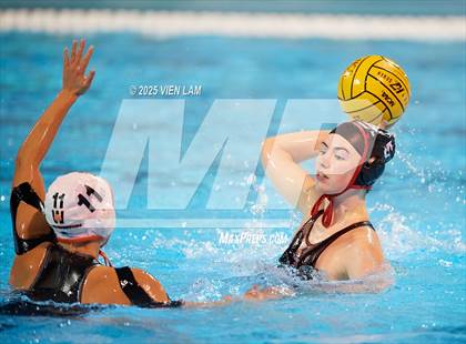 Thumbnail 3 in Marin Academy vs. Washington (CIF NCS Division 1 Round One) photogallery.