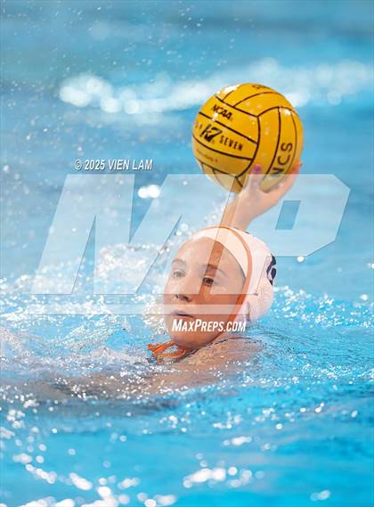 Thumbnail 2 in Marin Academy vs. Washington (CIF NCS Division 1 Round One) photogallery.