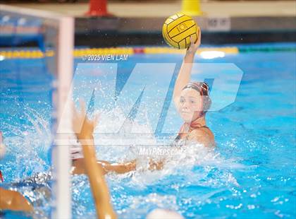 Thumbnail 3 in Marin Academy vs. Washington (CIF NCS Division 1 Round One) photogallery.