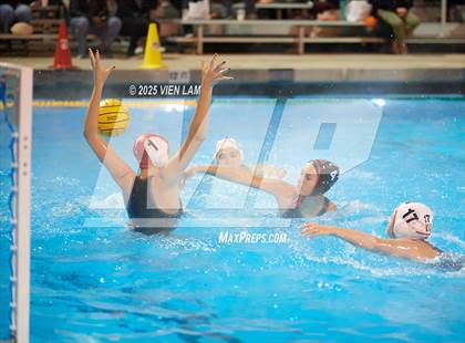 Thumbnail 1 in Marin Academy vs. Washington (CIF NCS Division 1 Round One) photogallery.