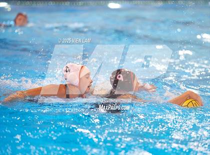 Thumbnail 2 in Marin Academy vs. Washington (CIF NCS Division 1 Round One) photogallery.