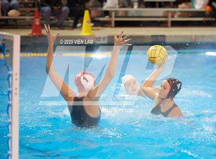 Thumbnail 3 in Marin Academy vs. Washington (CIF NCS Division 1 Round One) photogallery.