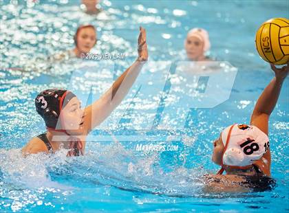 Thumbnail 2 in Marin Academy vs. Washington (CIF NCS Division 1 Round One) photogallery.