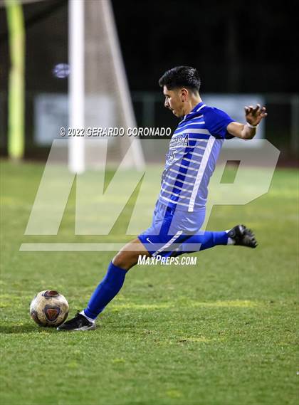 Thumbnail 3 in Christian Brothers vs. Sierra (CIF SJS D3 Playoff) photogallery.