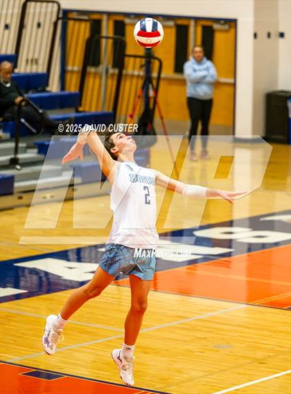 Thumbnail 3 in Cosby @ West Springfield (VHSL, Class 6, State Semi-Final) photogallery.