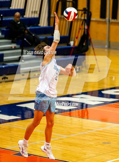 Thumbnail 1 in Cosby @ West Springfield (VHSL, Class 6, State Semi-Final) photogallery.