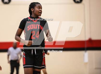 Thumbnail 2 in South Grand Prairie @ Cedar Hill photogallery.
