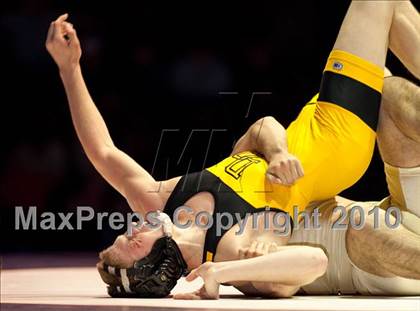 Thumbnail 2 in CIF State Wrestling Championships (Finals) photogallery.