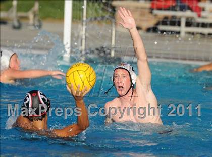 Thumbnail 2 in Alemany vs Harvard-Westlake photogallery.