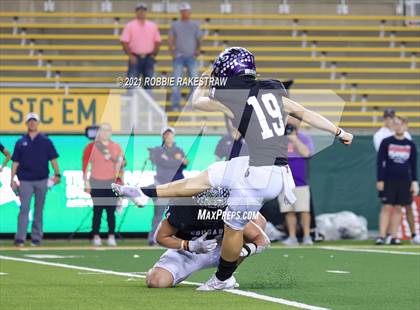 Thumbnail 1 in College Station vs. Ryan (UIL 5A Regional Finals) photogallery.