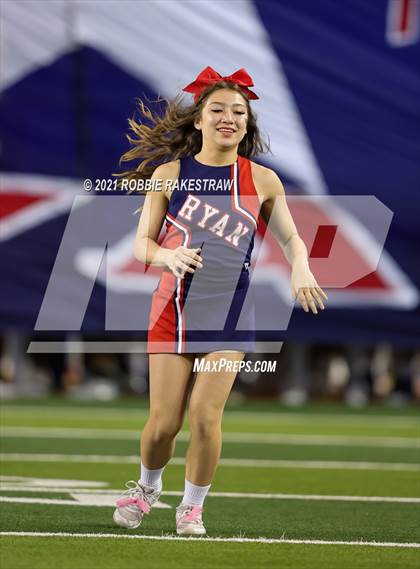 Thumbnail 1 in College Station vs. Ryan (UIL 5A Regional Finals) photogallery.