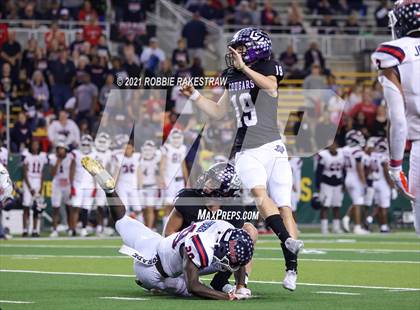 Thumbnail 3 in College Station vs. Ryan (UIL 5A Regional Finals) photogallery.