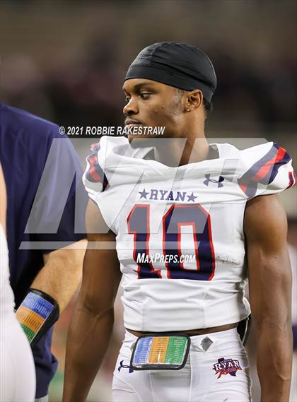 Thumbnail 2 in College Station vs. Ryan (UIL 5A Regional Finals) photogallery.
