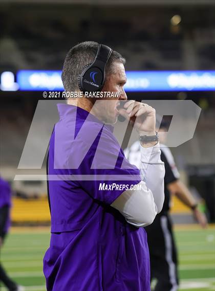 Thumbnail 3 in College Station vs. Ryan (UIL 5A Regional Finals) photogallery.