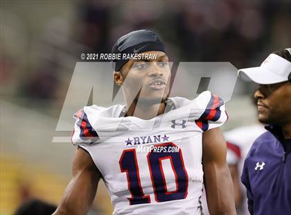 Thumbnail 3 in College Station vs. Ryan (UIL 5A Regional Finals) photogallery.