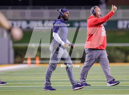 Thumbnail 3 in College Station vs. Ryan (UIL 5A Regional Finals) photogallery.