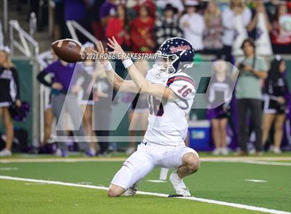 Thumbnail 3 in College Station vs. Ryan (UIL 5A Regional Finals) photogallery.