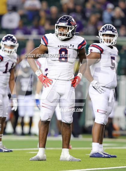Thumbnail 2 in College Station vs. Ryan (UIL 5A Regional Finals) photogallery.