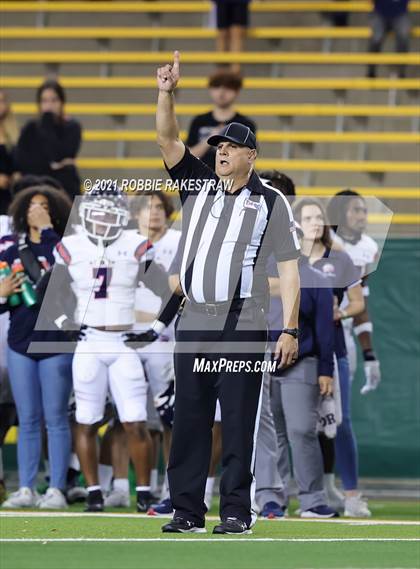 Thumbnail 1 in College Station vs. Ryan (UIL 5A Regional Finals) photogallery.