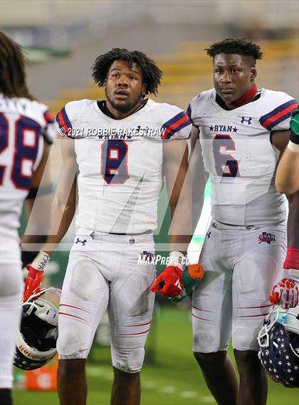 Thumbnail 2 in College Station vs. Ryan (UIL 5A Regional Finals) photogallery.