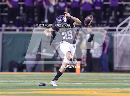 Thumbnail 2 in College Station vs. Ryan (UIL 5A Regional Finals) photogallery.