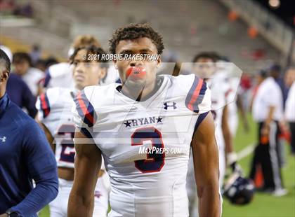 Thumbnail 2 in College Station vs. Ryan (UIL 5A Regional Finals) photogallery.