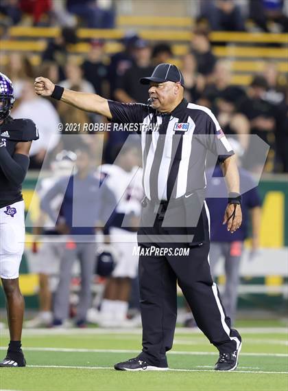 Thumbnail 3 in College Station vs. Ryan (UIL 5A Regional Finals) photogallery.