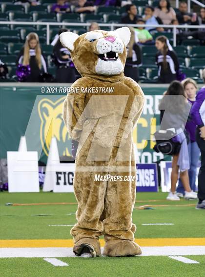 Thumbnail 2 in College Station vs. Ryan (UIL 5A Regional Finals) photogallery.