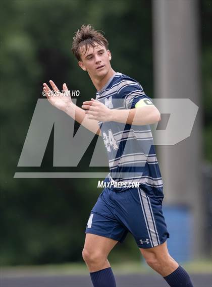 Thumbnail 3 in Blake @ Magruder photogallery.