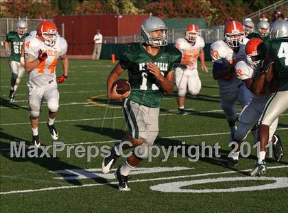 Thumbnail 2 in Bishop Gorman @ De La Salle photogallery.