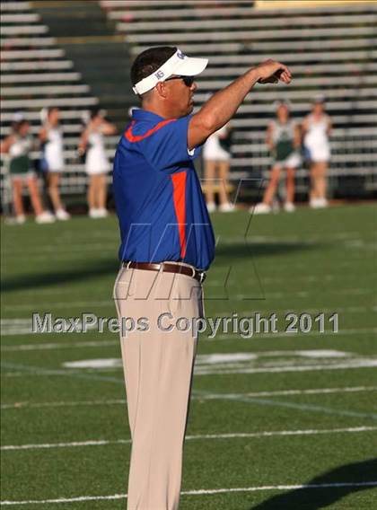 Thumbnail 2 in Bishop Gorman @ De La Salle photogallery.