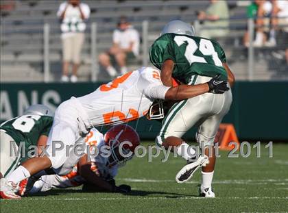 Thumbnail 2 in Bishop Gorman @ De La Salle photogallery.