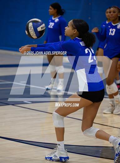 West @ Wiseburn- Da Vinci