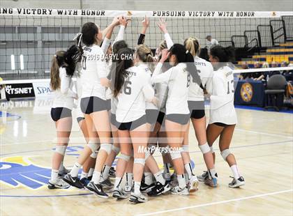Thumbnail 1 in Menlo School vs. Point Loma (CIF State D4 Final) photogallery.