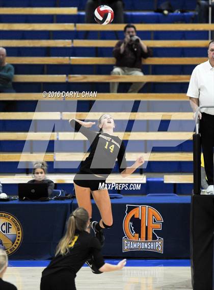 Thumbnail 2 in Menlo School vs. Point Loma (CIF State D4 Final) photogallery.