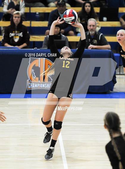 Thumbnail 2 in Menlo School vs. Point Loma (CIF State D4 Final) photogallery.
