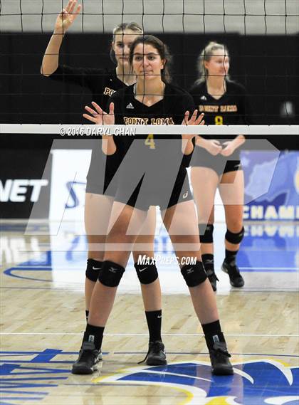 Thumbnail 3 in Menlo School vs. Point Loma (CIF State D4 Final) photogallery.