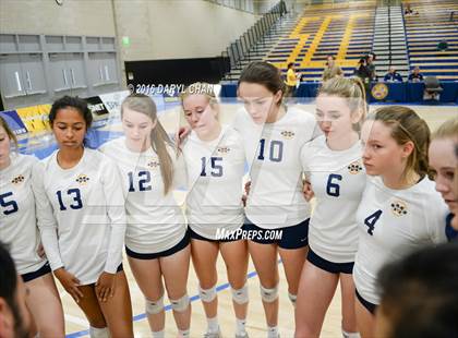 Thumbnail 1 in Menlo School vs. Point Loma (CIF State D4 Final) photogallery.