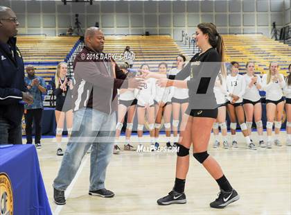 Thumbnail 1 in Menlo School vs. Point Loma (CIF State D4 Final) photogallery.