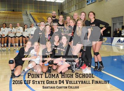 Thumbnail 3 in Menlo School vs. Point Loma (CIF State D4 Final) photogallery.