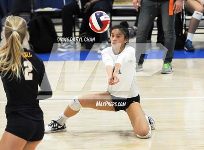 Thumbnail 2 in Menlo School vs. Point Loma (CIF State D4 Final) photogallery.