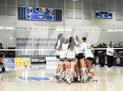 Thumbnail 2 in Menlo School vs. Point Loma (CIF State D4 Final) photogallery.