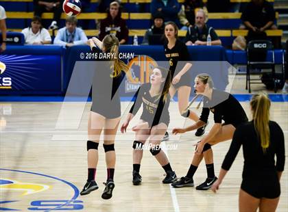 Thumbnail 1 in Menlo School vs. Point Loma (CIF State D4 Final) photogallery.