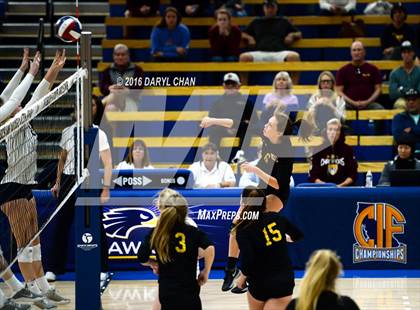 Thumbnail 3 in Menlo School vs. Point Loma (CIF State D4 Final) photogallery.